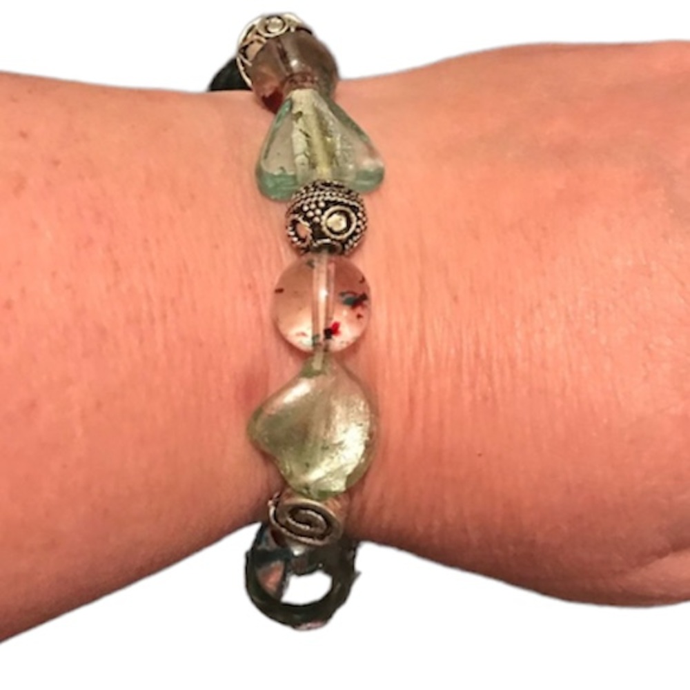 Beaded bracelet - Picture 5 of 5